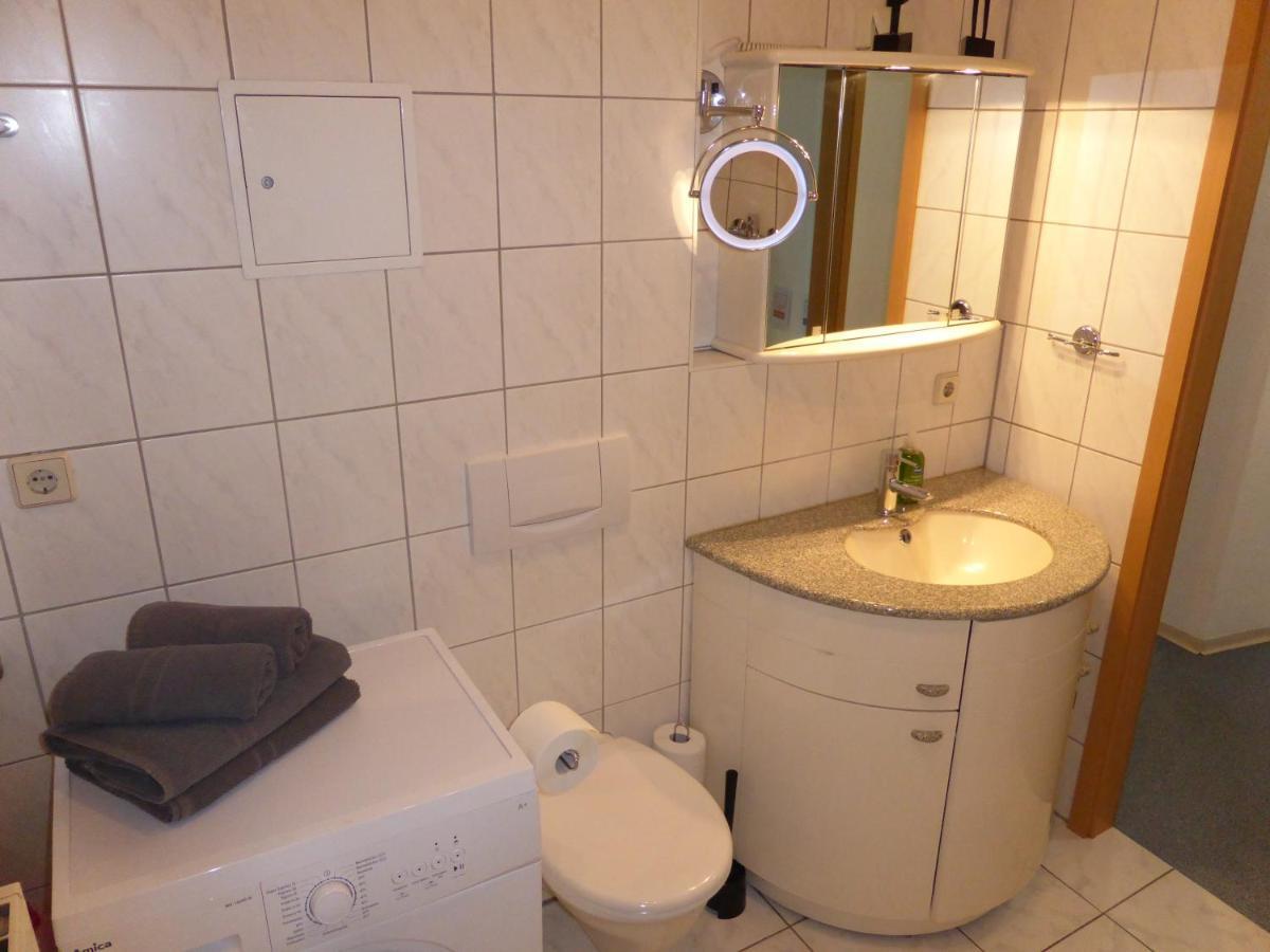 Ferienwohnung Friedrich Schiller, 2 Schlafzimmer, Balkon,Kostenloses Wifi, Naehe Zentrum, Jéna Kültér fotó