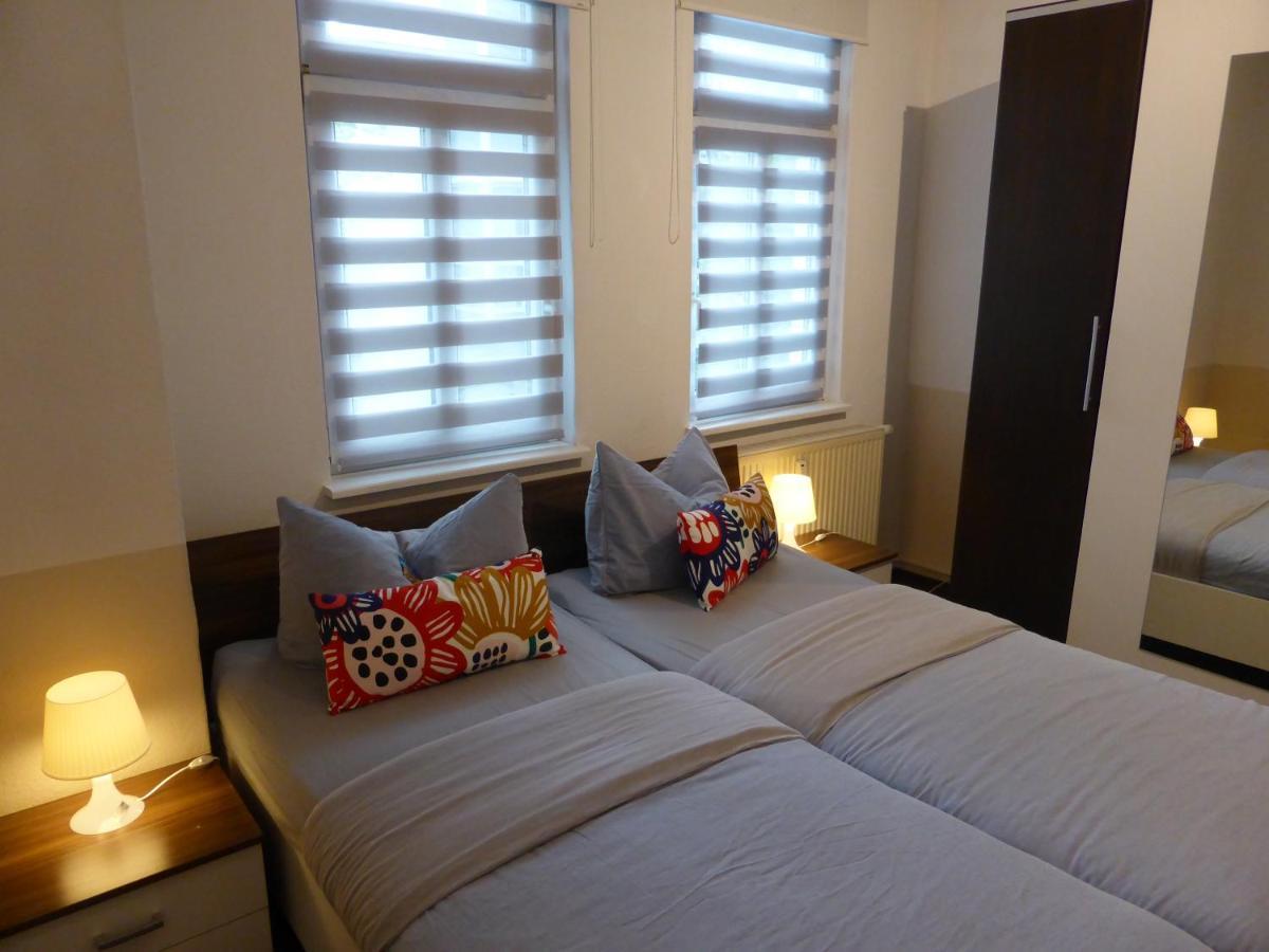Ferienwohnung Friedrich Schiller, 2 Schlafzimmer, Balkon,Kostenloses Wifi, Naehe Zentrum, Jéna Kültér fotó